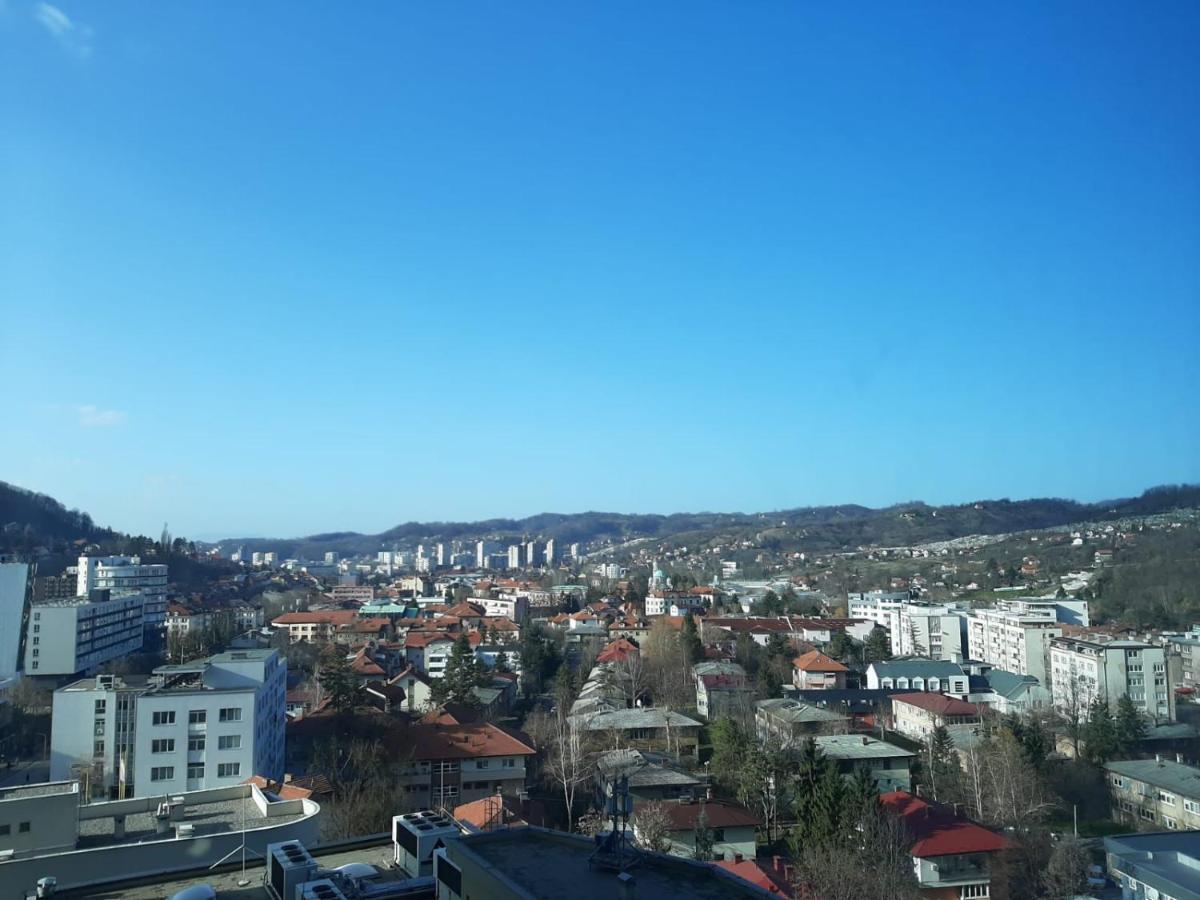 Bright, Modern & Cozy Apartment Тузла Екстер'єр фото