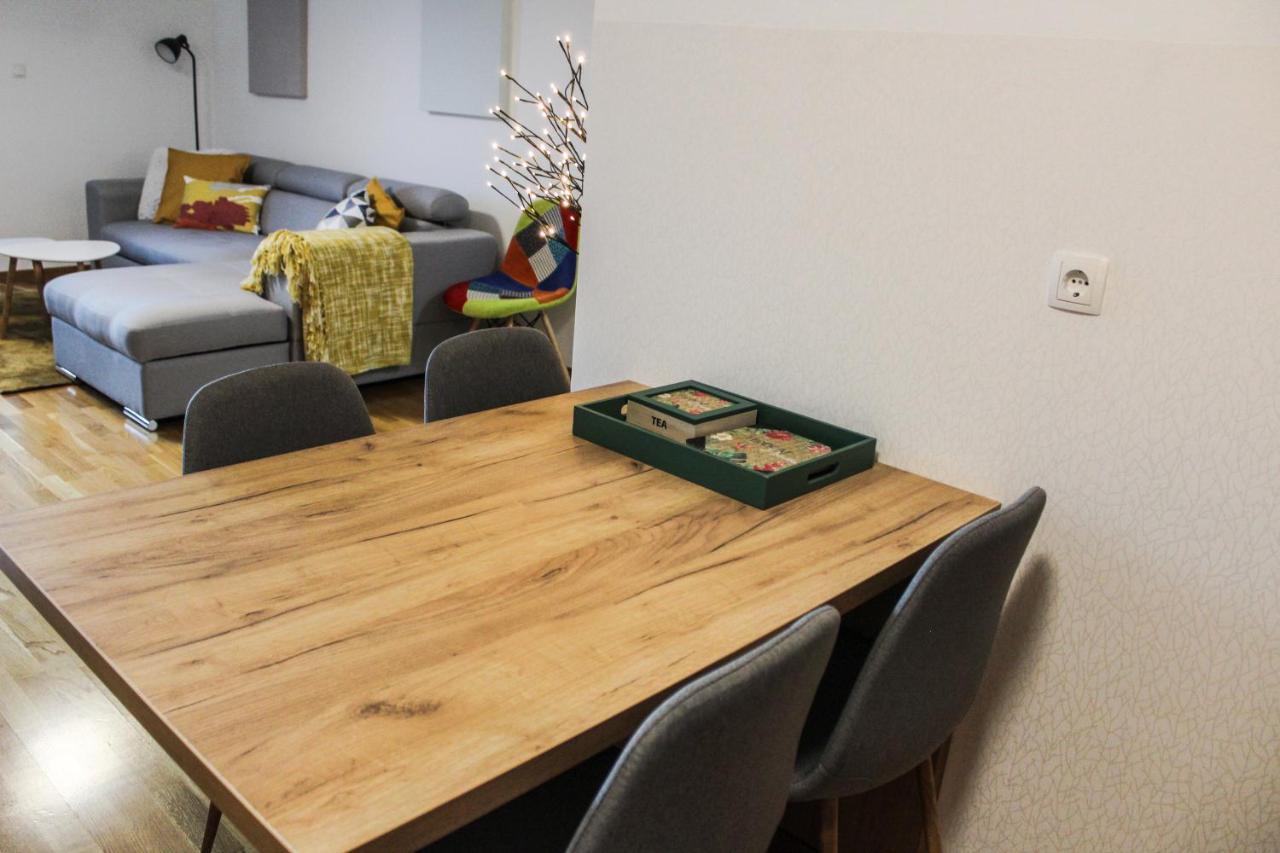 Bright, Modern & Cozy Apartment Тузла Екстер'єр фото