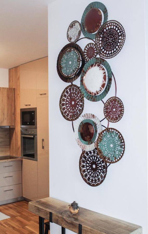 Bright, Modern & Cozy Apartment Тузла Екстер'єр фото